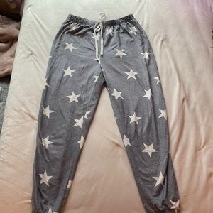 Star printed sweatpants!